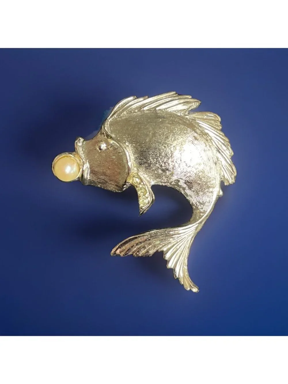 Vintage Signed Kramer Silver-Tone Fish Brooch Rare Pin